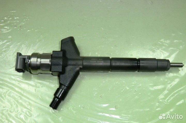 Форсунка топливная YD25DDTi navara 16600-5X00A