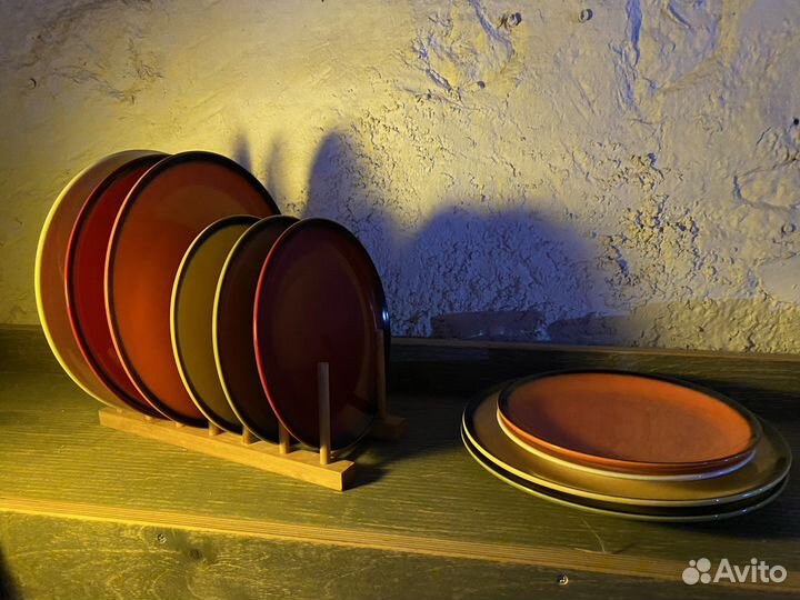 Тарелки цветные фарфор