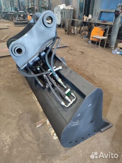 Планировочный поворотный ковш на экскаватор