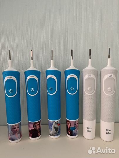 Электрическая зубная щетка oral b