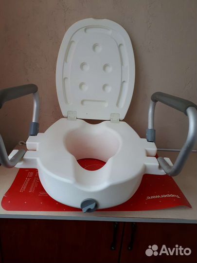 Насадка для унитаза (сидение)