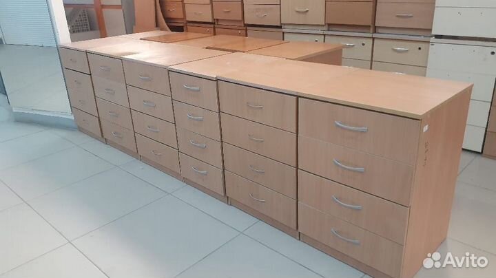 Тумбы подкатные С ящиками, много, Б.У. Екатер