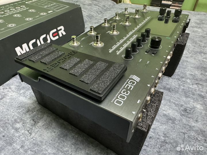 Гитарный процессор Mooer GE 300