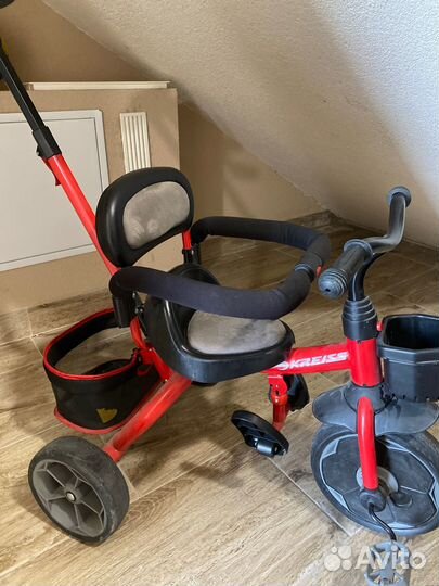 Трехколесный велосипед