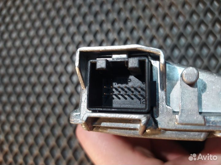 Камера переднего вида Porsche Macan