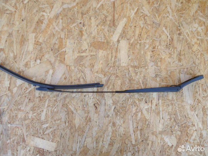Поводок стеклоочистителя Volkswagen Passat B6 BZB