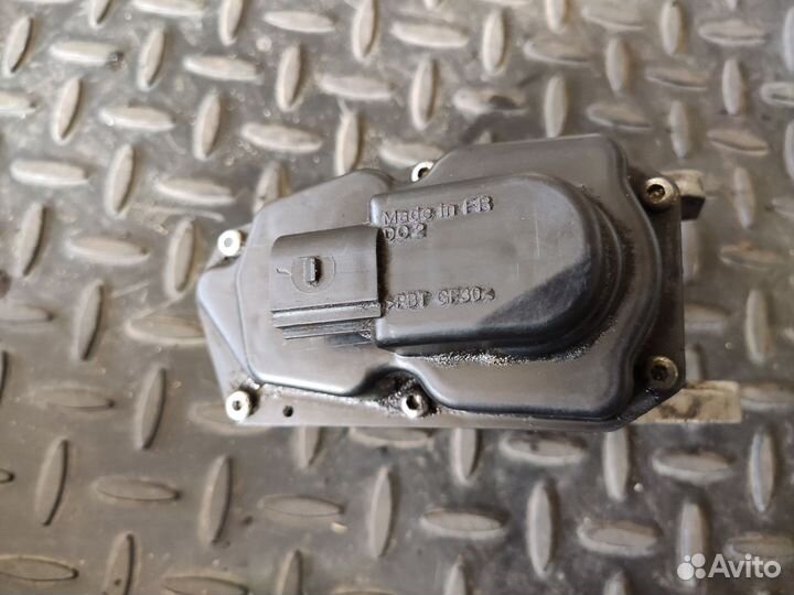 Клапан рециркуляции газов EGR Volkswagen Passat B6