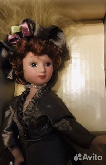 Кукла фарфоровая коллекционная