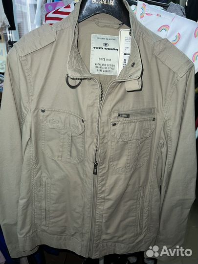 Куртка ветровка размер s Tom Tailor