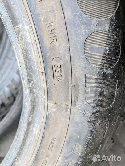 Goodyear UltraGrip Ice Arctic SUV 235/65 R17