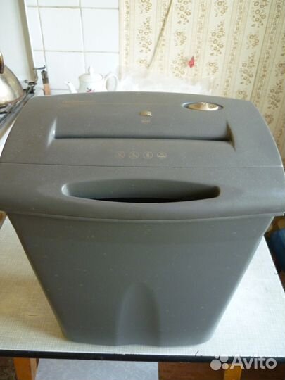 Шредер fellowes P700-2 (уничтож. бумаги) + ведро