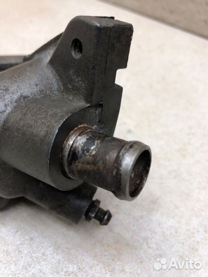 Корпус термостата Dodge Stratus седан EDZ 2429CM