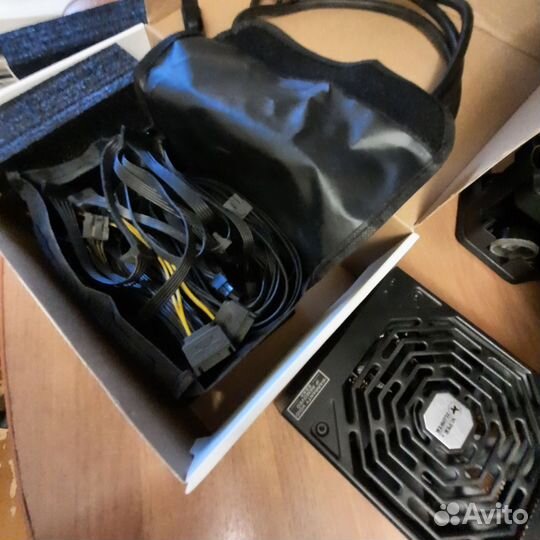 Блок питания 1200w Super Flower Leadex SE