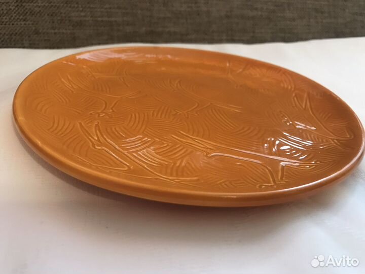 Фаянсовые тарелки 