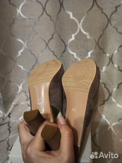 Босоножки женские