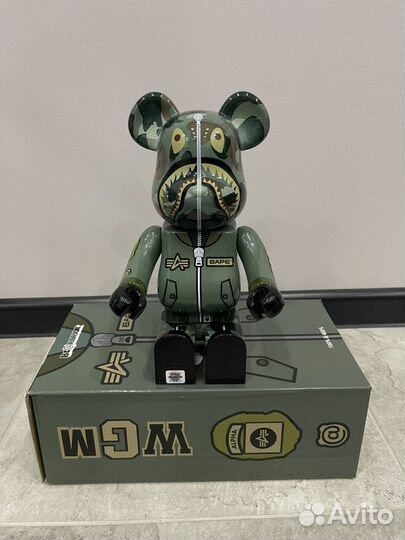 Мишка bearbrick Alpha Industries