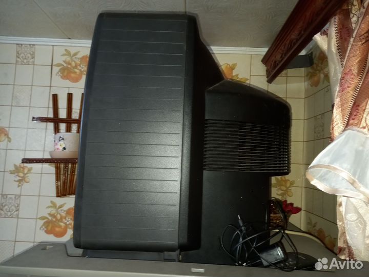 Телевизор старый