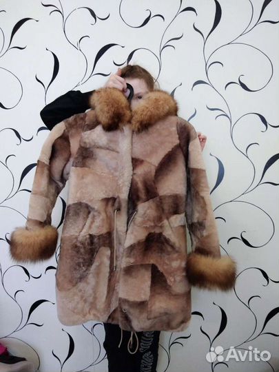 Шуба мутоновая с капюшоном