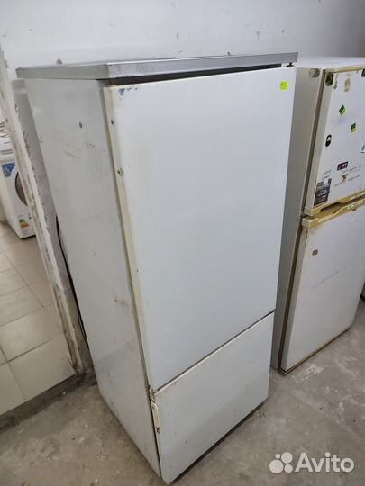 Холодильник бирюса