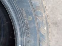 Bridgestone Blizzak Spike-01 215/65 R16 95T