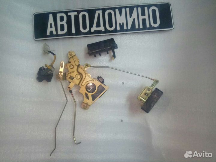 Механизм замка багажника Kia Carnival Sedona