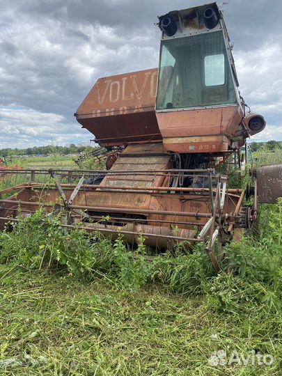 Комбайн нива