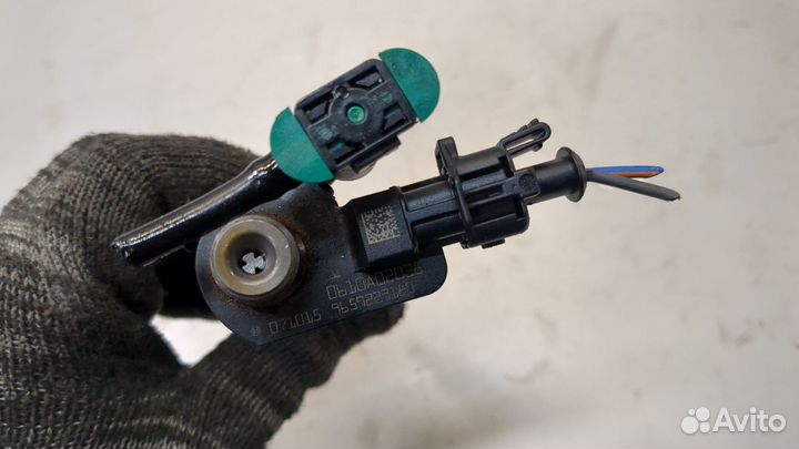 Форсунка топливная Land Rover Freelander 2