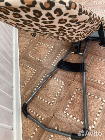 Шезлонг детский