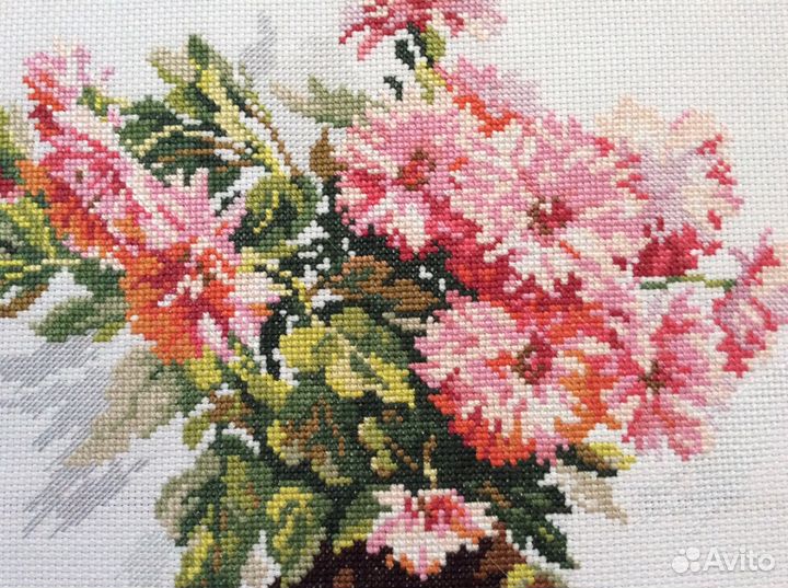 Вышитая картина (без оформления)