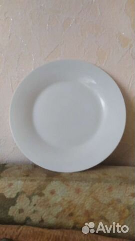 Тарелка белая