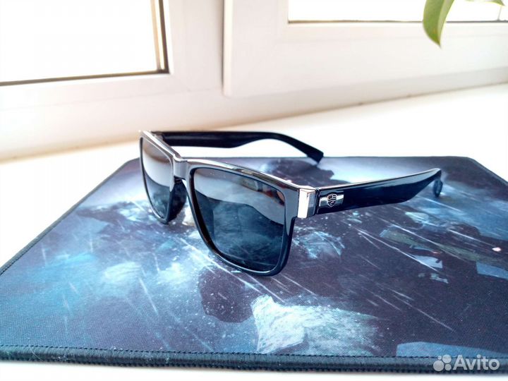 Солнцезащитные очки,с поляризацией