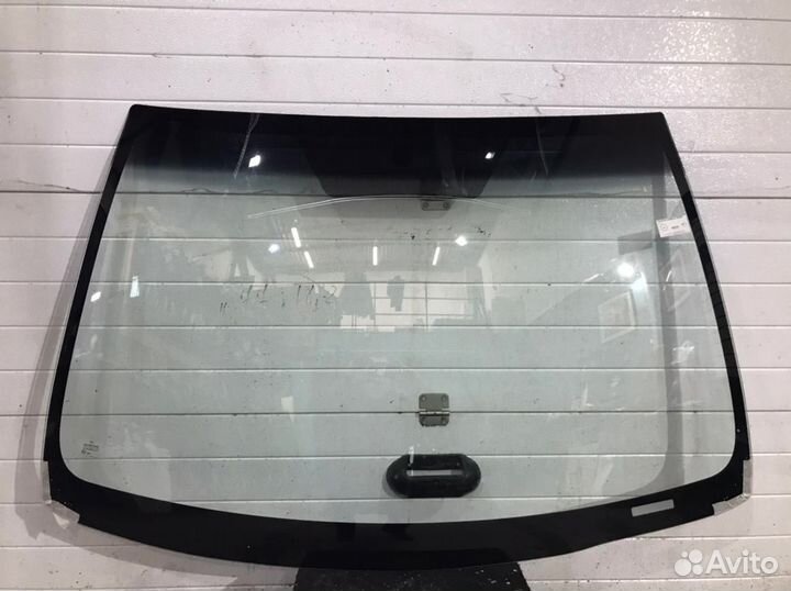 Лобовое стекло на Тойота Королла