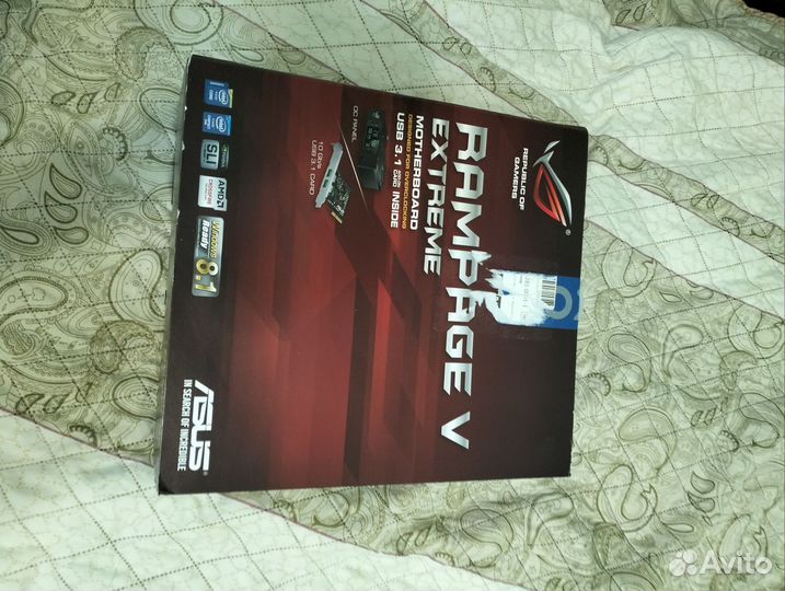 Asus Rampage V Extreme + E2678 + 2 плашки по 8 Гб