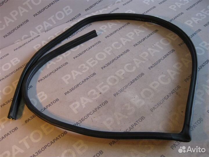 Уплотнитель проема двери передний левый Nissan