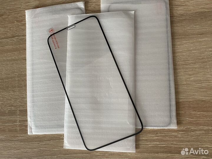 Защитное стекло iPhone 11 pro