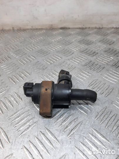 Клапан вентиляции топливного бака Opel Zafira