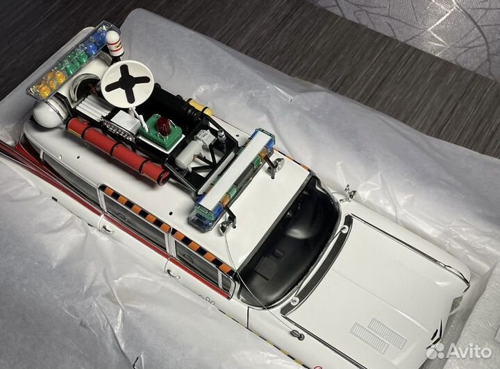 Hot wheels elite 1:18