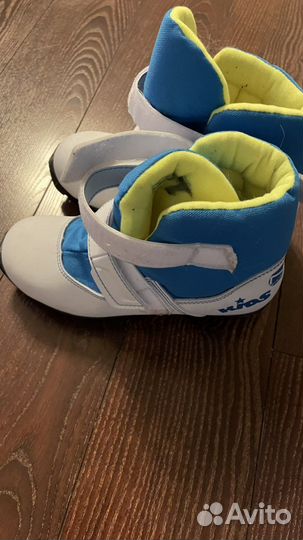 Беговые лыжи, ботинки, палки