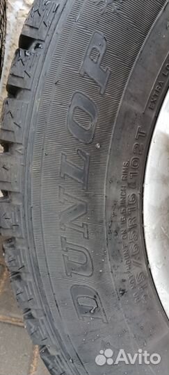 Dunlop Grandtrek Ice 02 215/65 R16 102T