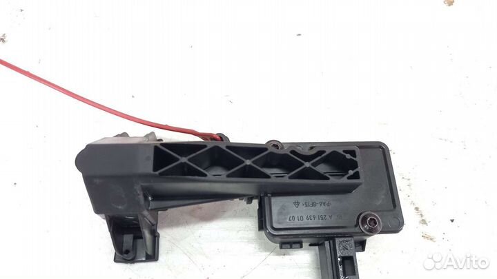 Замок лючка бензобака Mercedes W251 R350