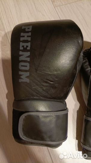 Боксерские перчатки phenom