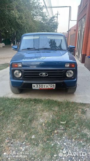 Передние сиденья niva