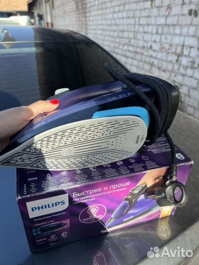 Утюг Philips GC3925