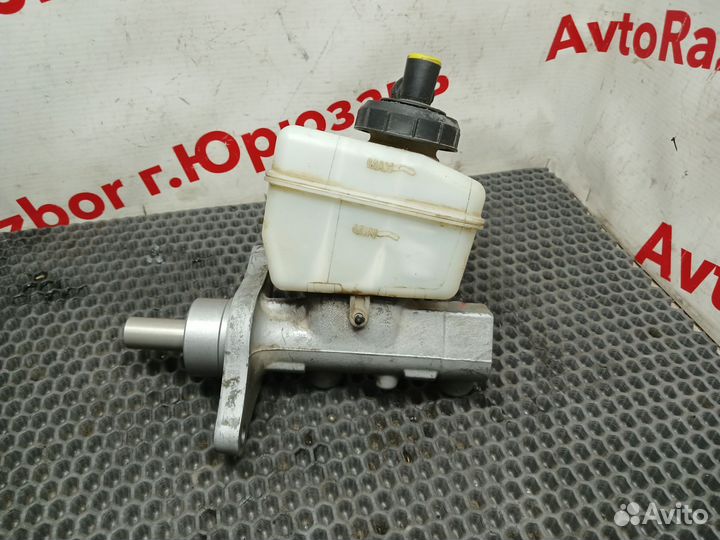 Главный тормозной центр Renault Duster