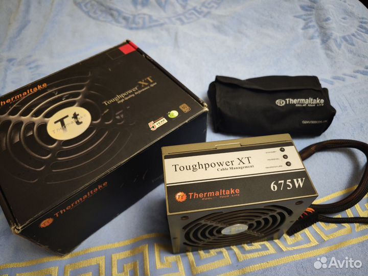 Блок питания Thermaltake Toughpower XT 675W 80+