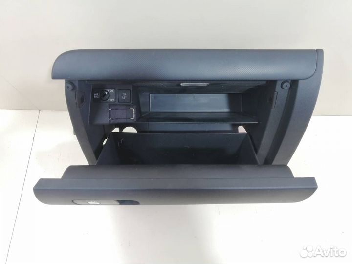 Бардачок Volkswagen Jetta 5K 2011