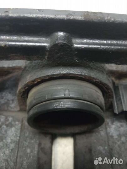 Суппорт тормозной передний левый Renault Scenic 2