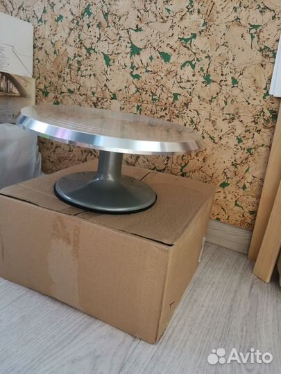 Столик крутящийся для изготовления тортов