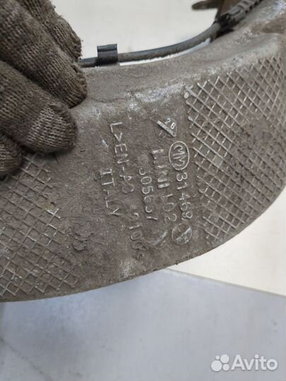 Ступица (кулак, цапфа) Mini Countryman (R60), 2011