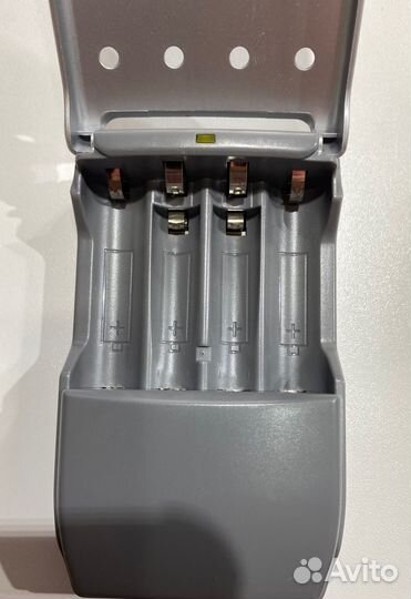 Зарядное устройство для аккумуляторных батареек